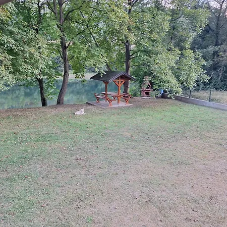 Vikendica Drina Bih * Crvica
